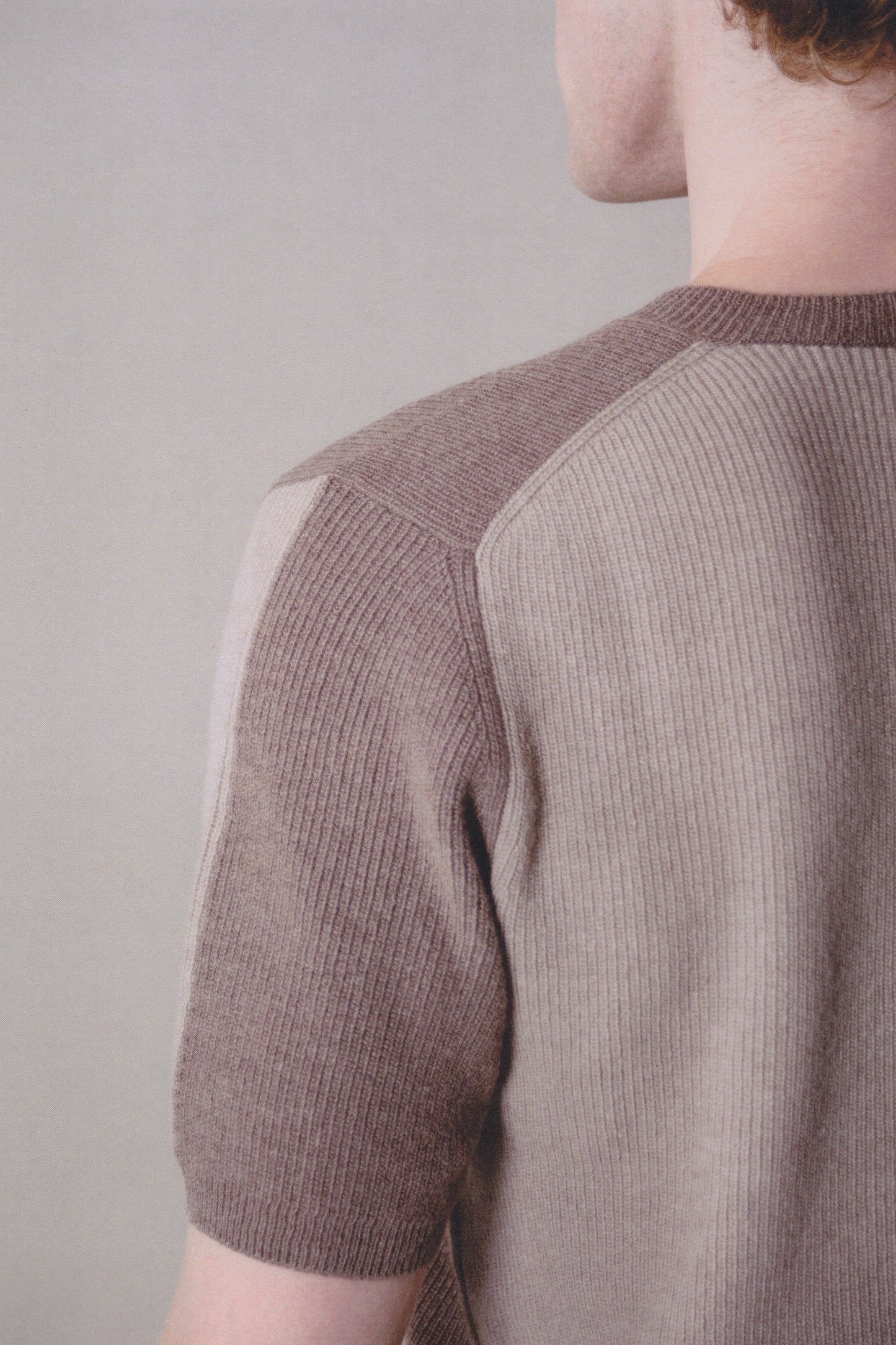 SHORT-SLEEVE INTARSIA COLORBLOCK CREW NECK SWEATER