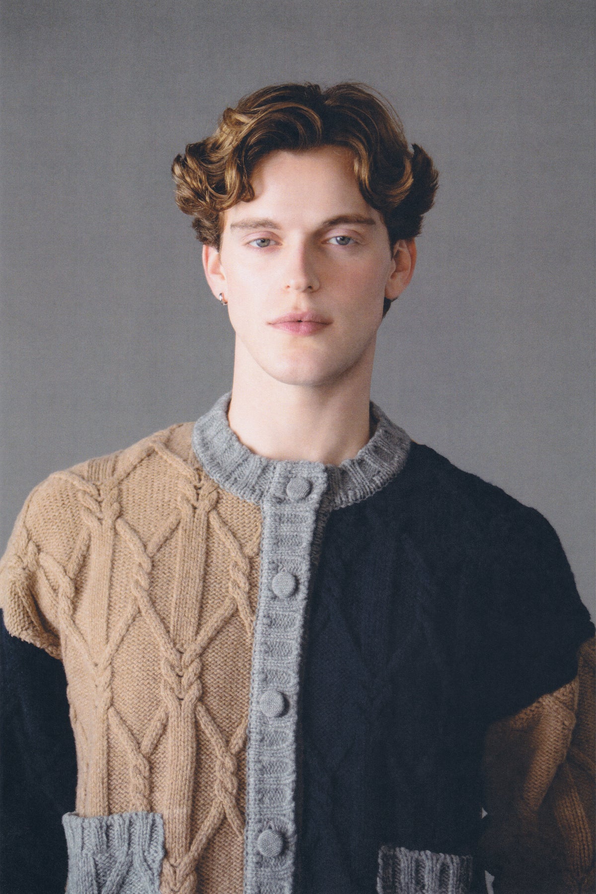 LONG-SLEEVE INTARSIA CABLE CREW-NECK CARDIGAN