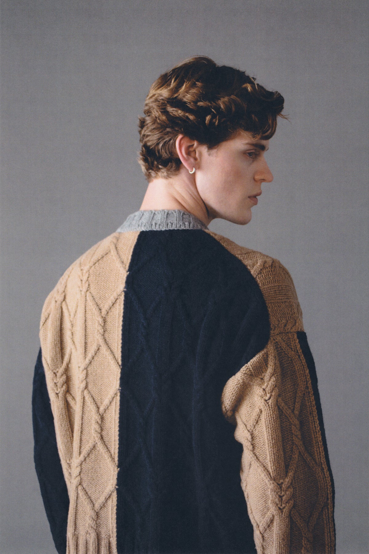 LONG-SLEEVE INTARSIA CABLE CREW-NECK CARDIGAN