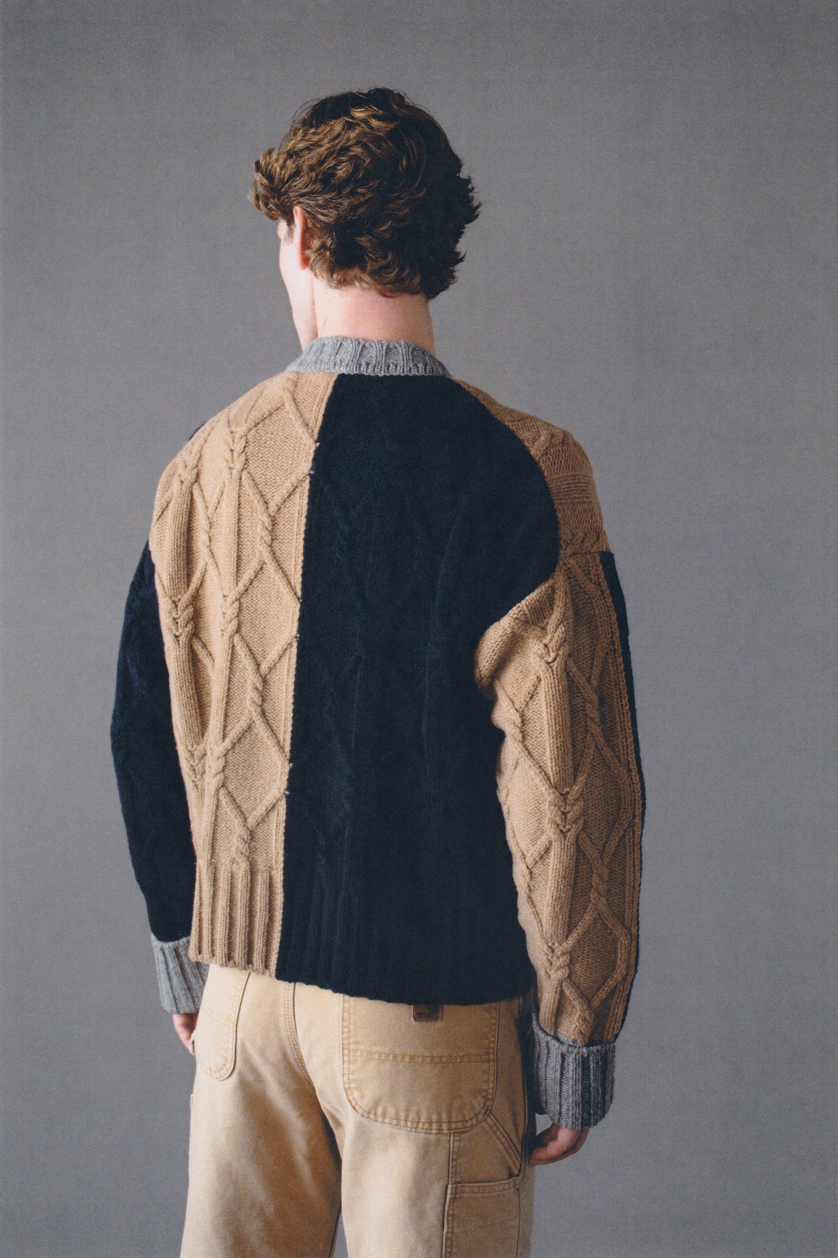LONG-SLEEVE INTARSIA CABLE CREW-NECK CARDIGAN
