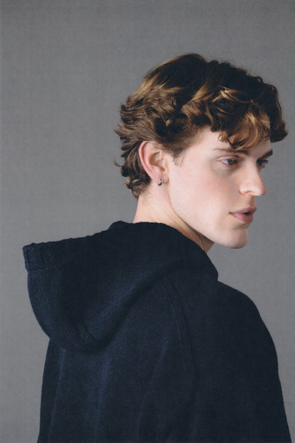 LONG-SLEEVE HOODIE SWEATER